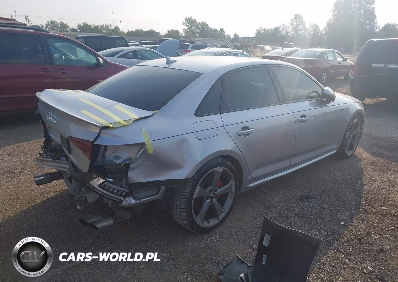 2018 Audi S4 3.0T Premium Plus VIN:WAUB4AF47JA211458 - 4