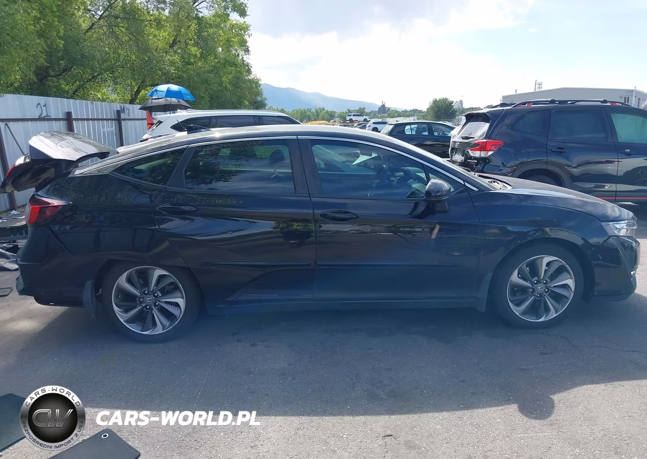 2018 Honda Clarity Plug-In Hybrid VIN:JHMZC5F13JC016171 - 13