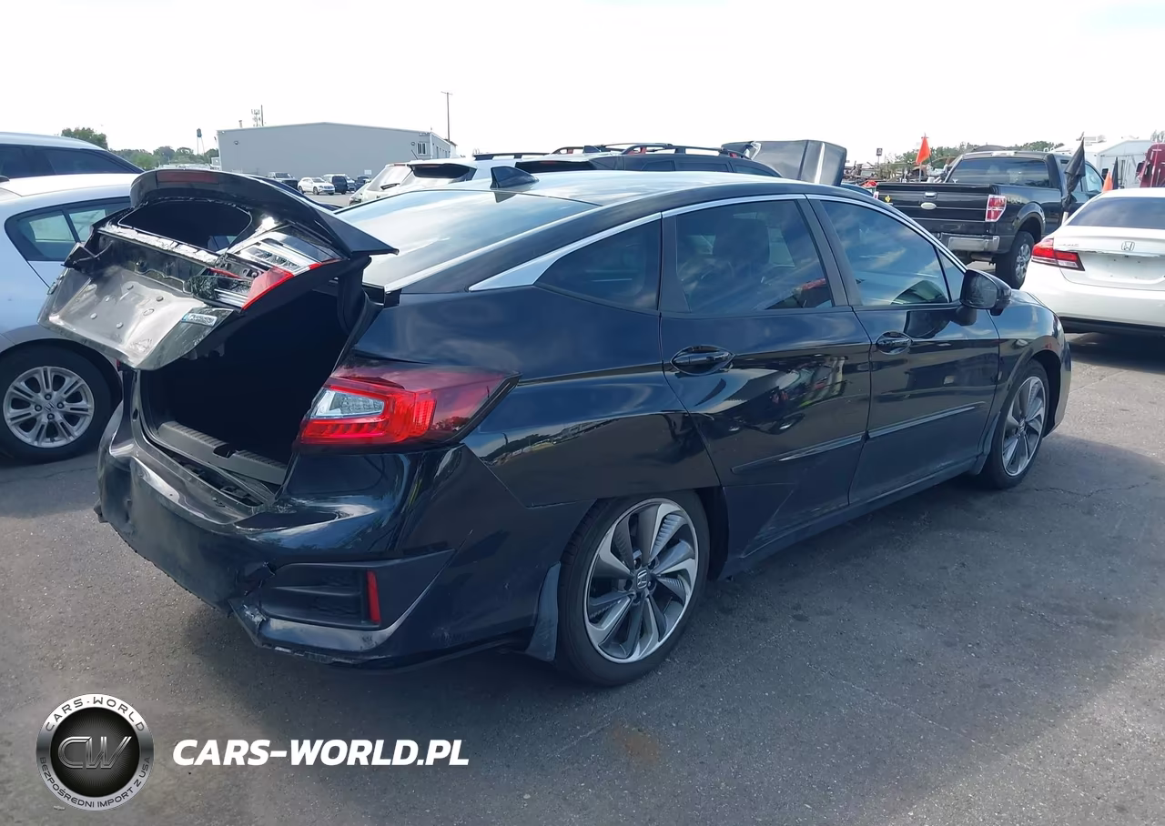 2018 Honda Clarity Plug-In Hybrid VIN:JHMZC5F13JC016171 - 4