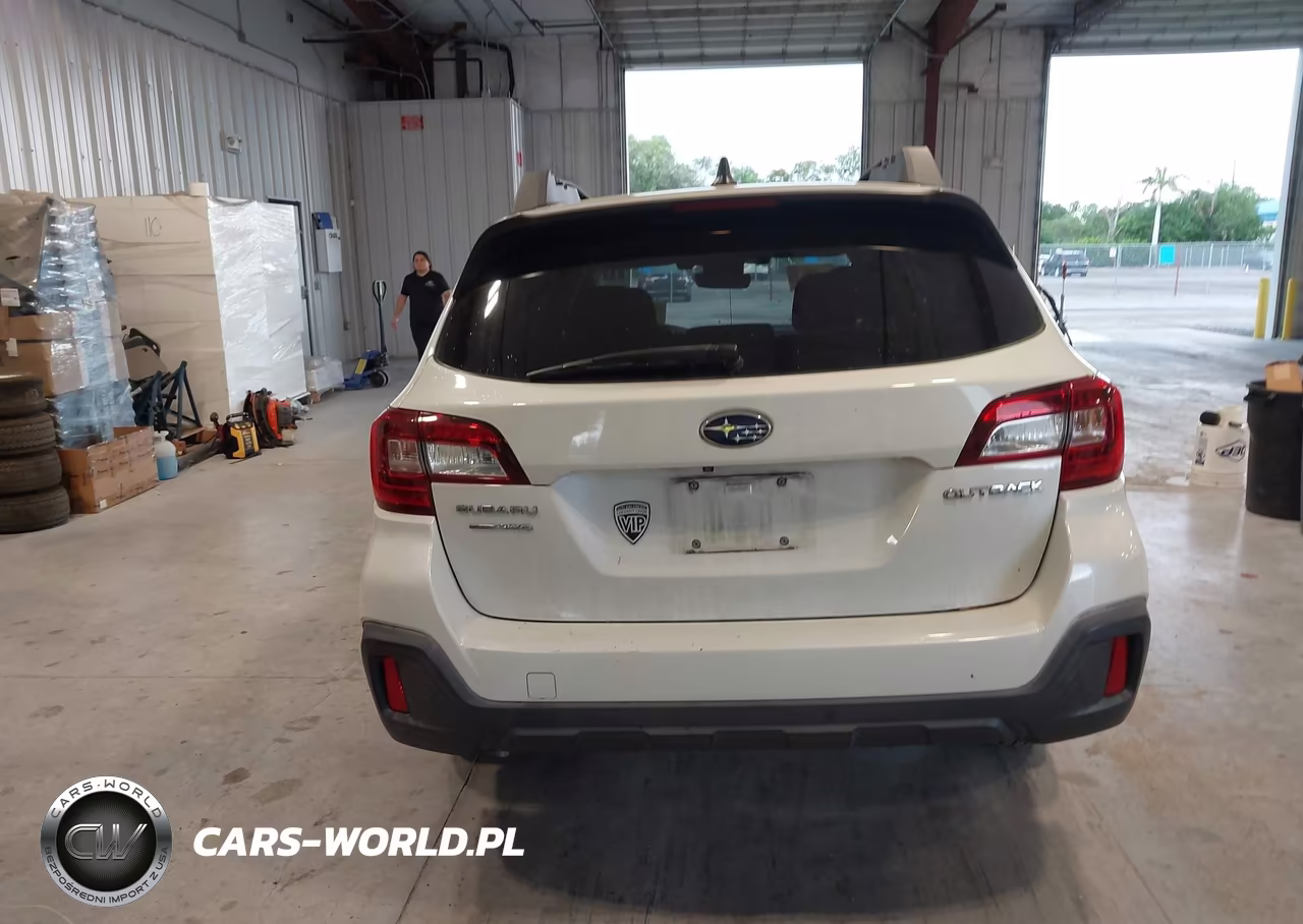 2019 Subaru Outback 2.5I Premium VIN:4S4BSAFC9K3343512 - 17