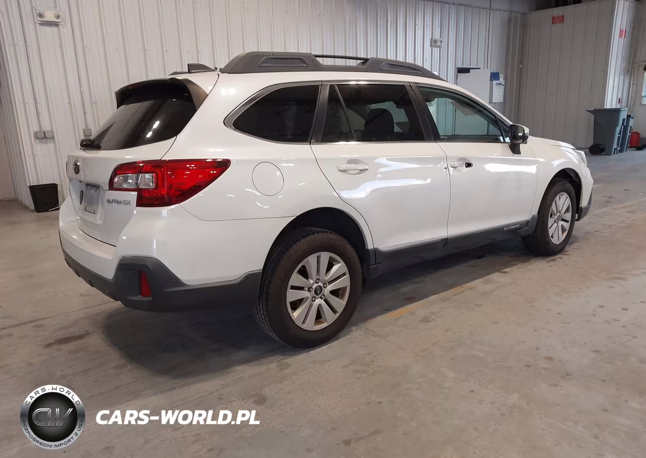 2019 Subaru Outback 2.5I Premium VIN:4S4BSAFC9K3343512 - 4