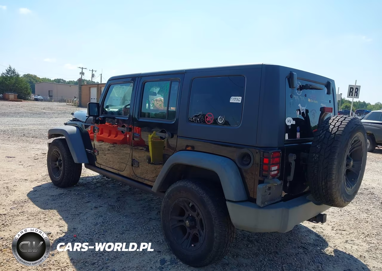 2008 Jeep Wrangler Unlimited Rubicon VIN:1J4GA69158L588993 - 3