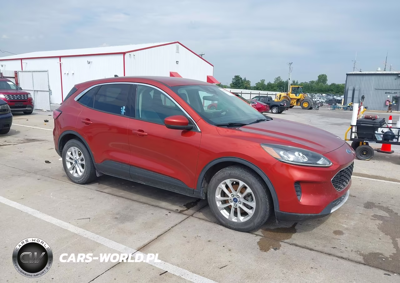 2020 Ford Escape Se