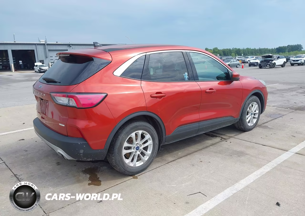 2020 Ford Escape Se VIN:1FMCU0G66LUA61955 - 4