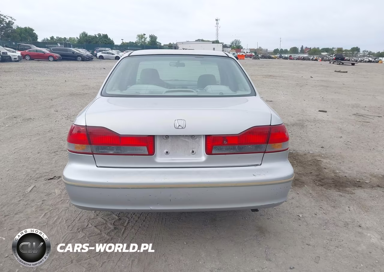 2002 Honda Accord 2.3 Vp VIN:1HGCF86632A055689 - 16