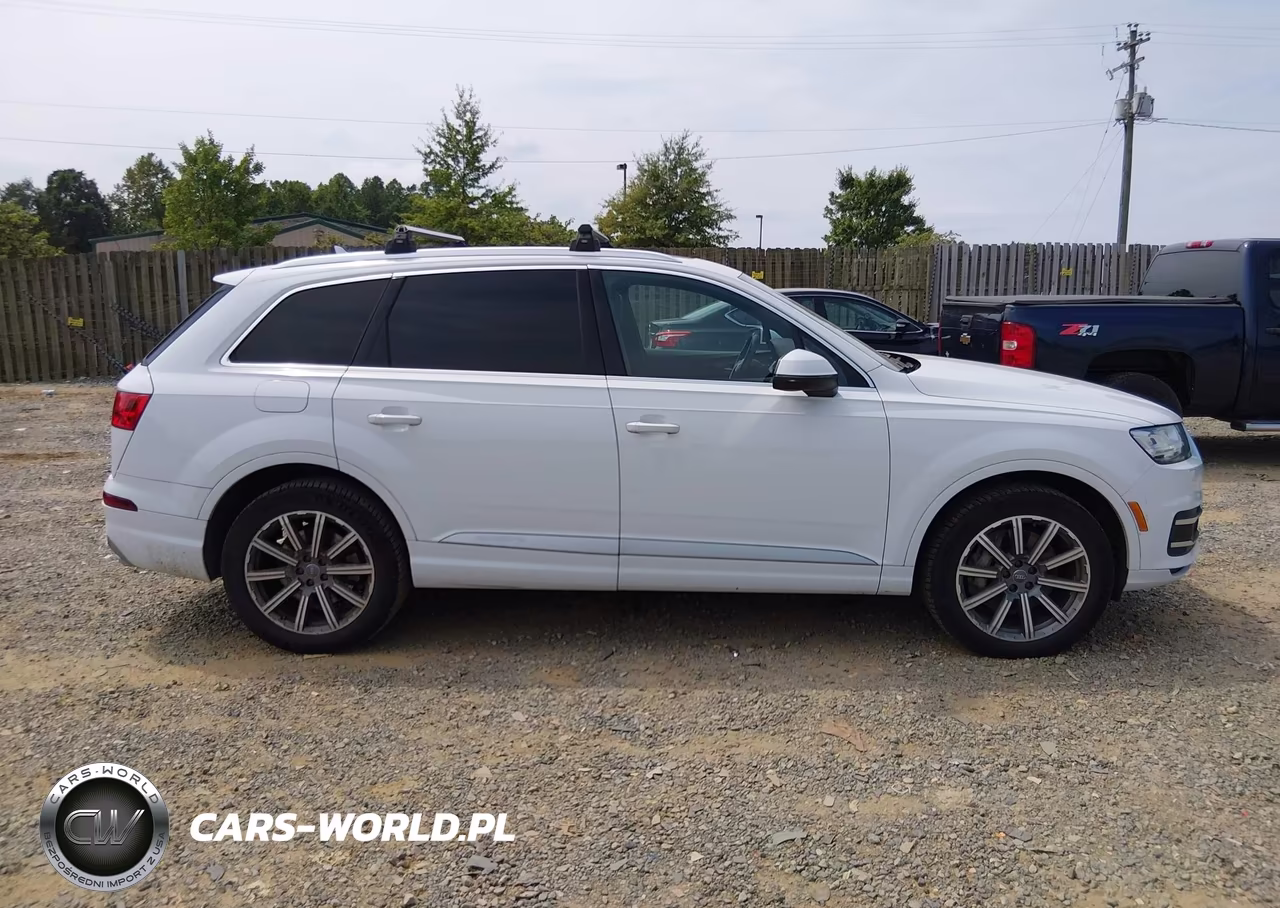 2018 Audi Q7 2.0T Premium VIN:WA1LHAF73JD019646 - 13