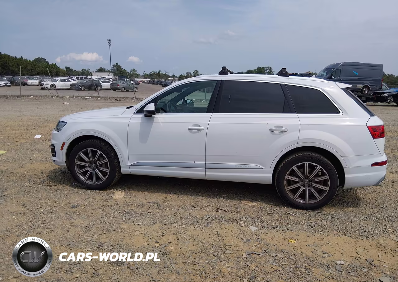 2018 Audi Q7 2.0T Premium VIN:WA1LHAF73JD019646 - 14