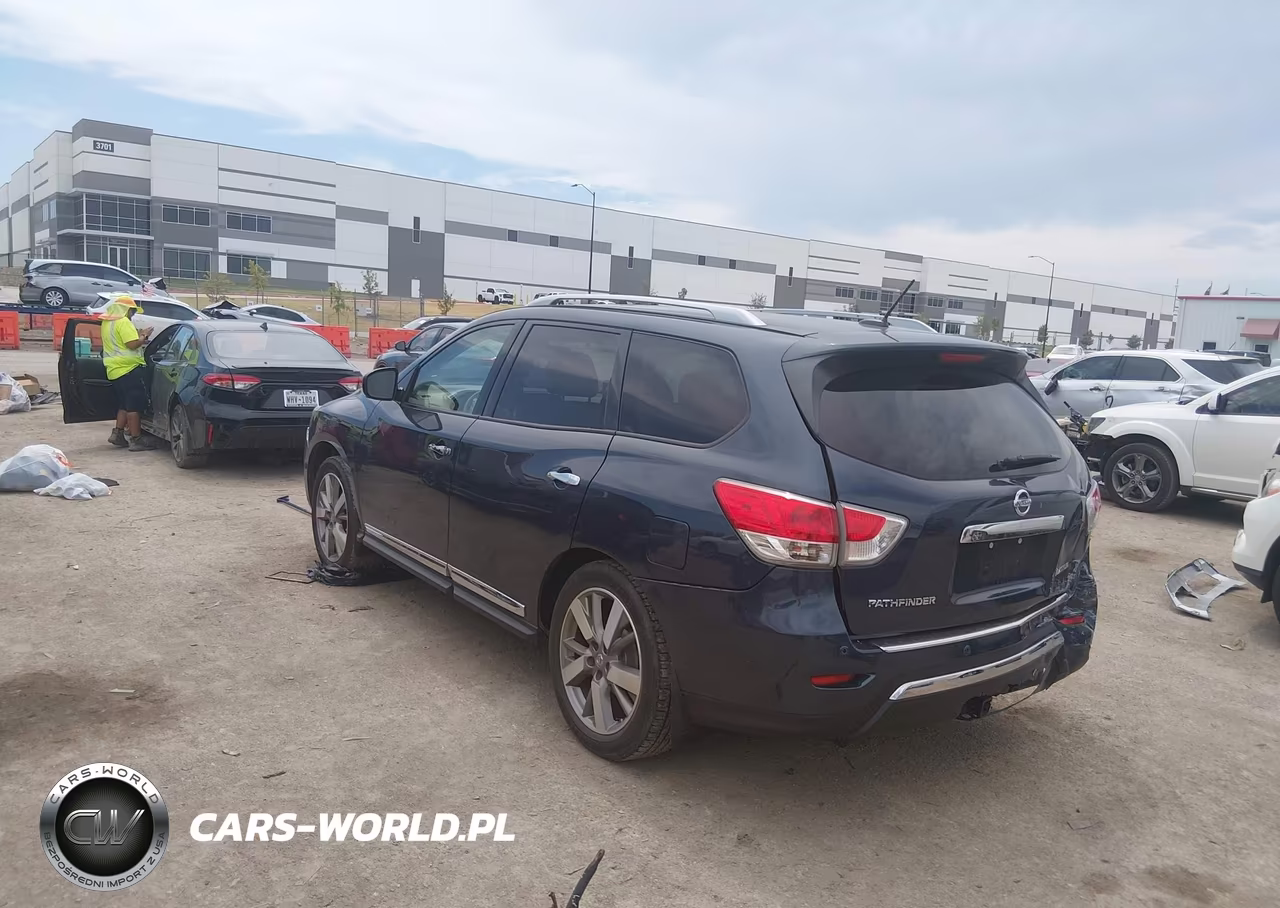 2015 Nissan Pathfinder Platinum VIN:5N1AR2MN9FC634776 - 3