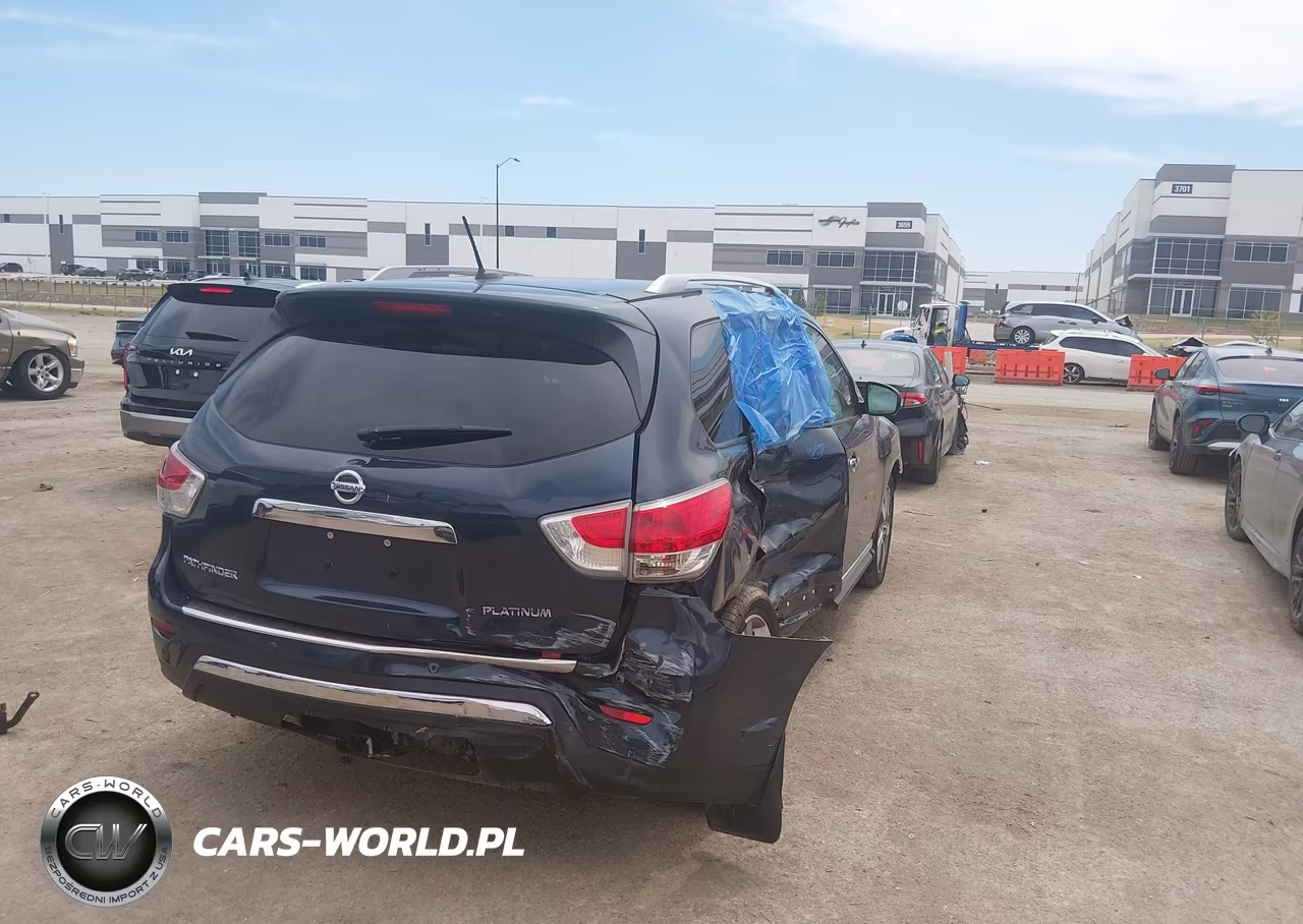 2015 Nissan Pathfinder Platinum VIN:5N1AR2MN9FC634776 - 4