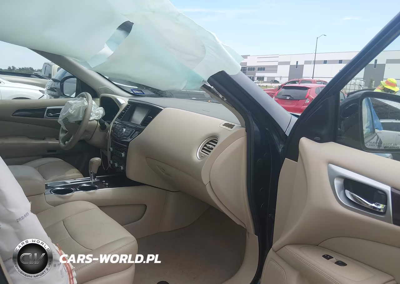 2015 Nissan Pathfinder Platinum VIN:5N1AR2MN9FC634776 - 5