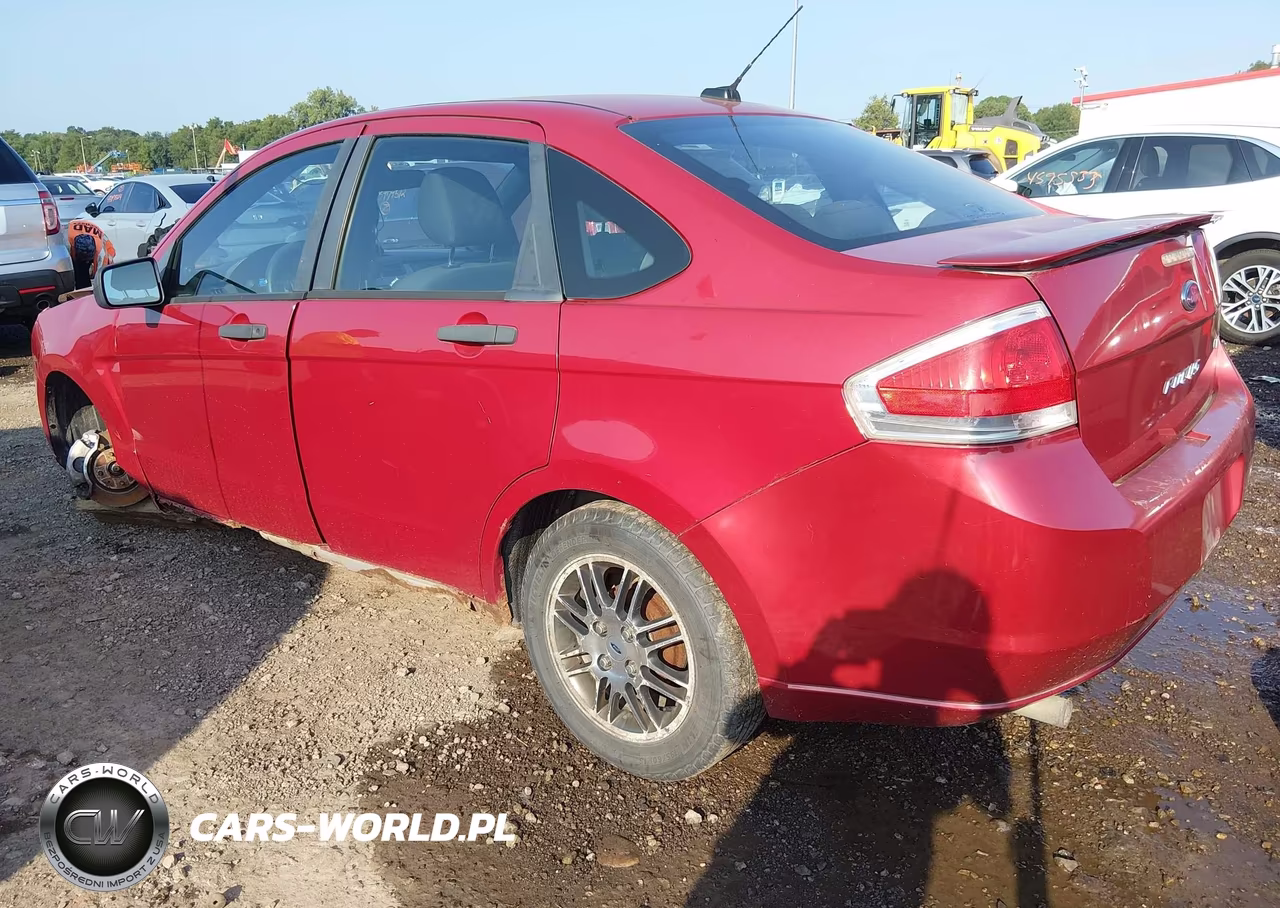 2010 Ford Focus Se VIN:1FAHP3FN3AW116364 - 3