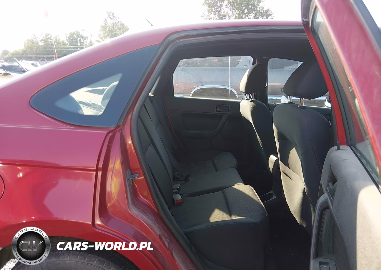 2010 Ford Focus Se VIN:1FAHP3FN3AW116364 - 8