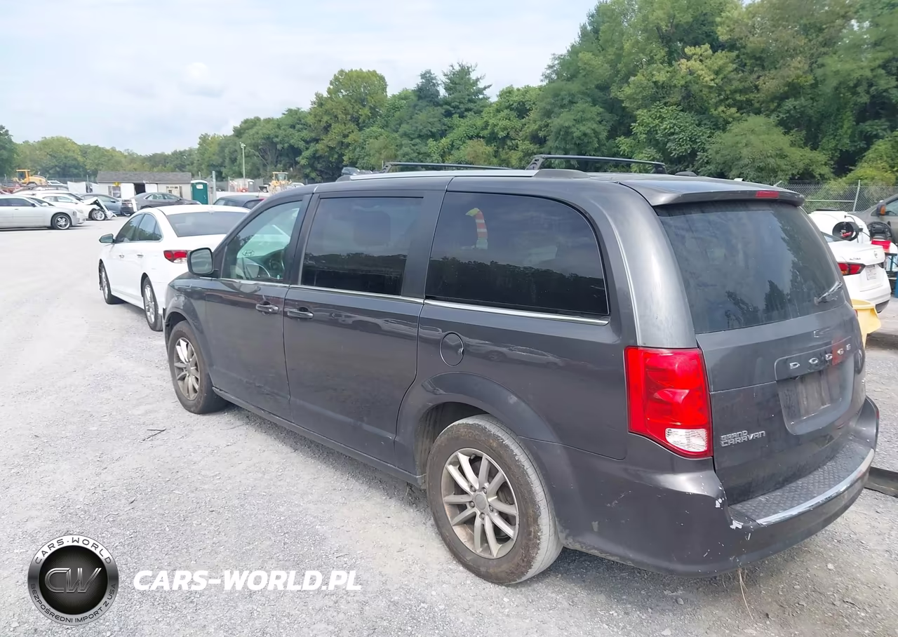 2018 Dodge Grand Caravan Sxt VIN:2C4RDGCG4JR298475 - 3