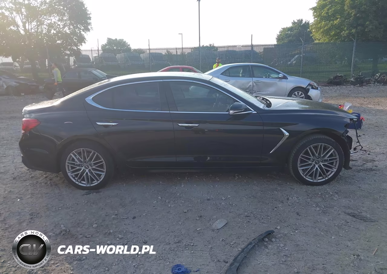 2021 Genesis G70 2.0T Awd VIN:KMTG64LA0MU076035 - 13