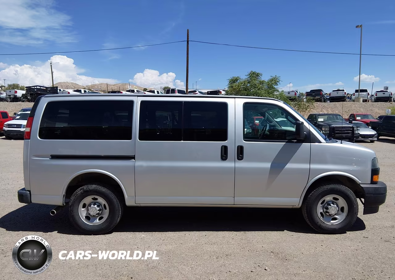 2018 Chevrolet Express 2500 Ls VIN:1GAWGEFG9J1272770 - 13