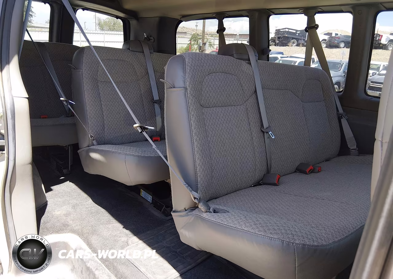 2018 Chevrolet Express 2500 Ls VIN:1GAWGEFG9J1272770 - 8