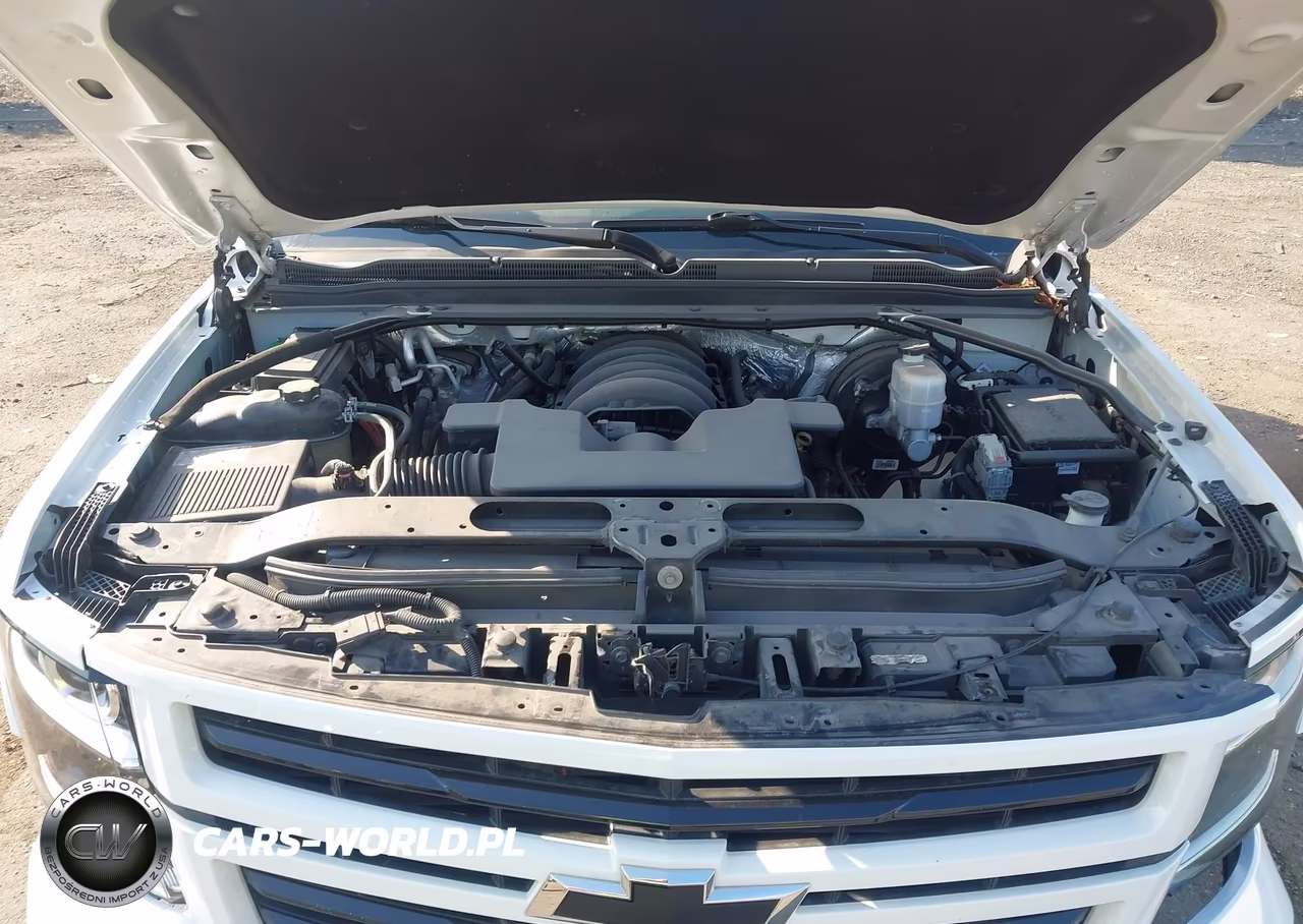 2018 Chevrolet Tahoe Premier VIN:1GNSKCKC7JR104386 - 10