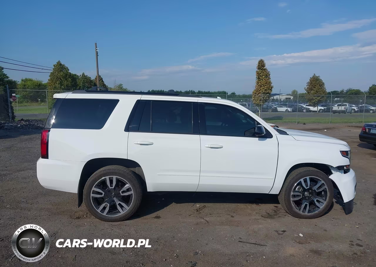 2018 Chevrolet Tahoe Premier VIN:1GNSKCKC7JR104386 - 14
