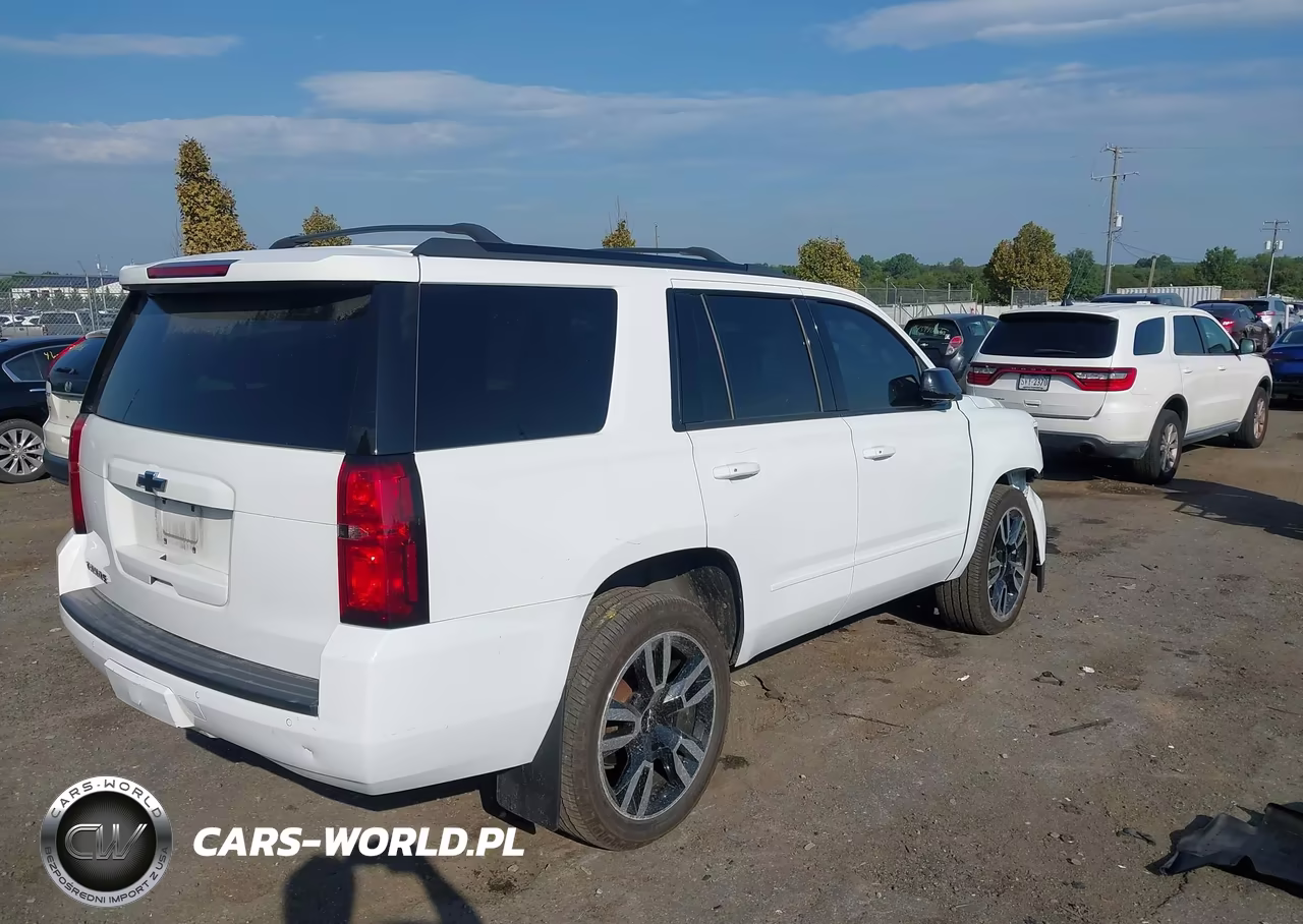 2018 Chevrolet Tahoe Premier VIN:1GNSKCKC7JR104386 - 4