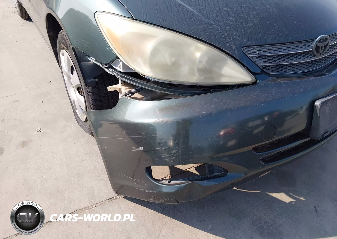 2002 Toyota Camry Le VIN:JTDBE32K420079685 - 12