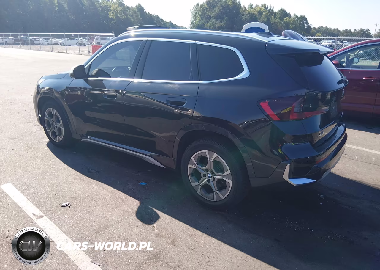 2023 BMW X1 xDrive28I VIN:WBX73EF03P5W00733 - 3