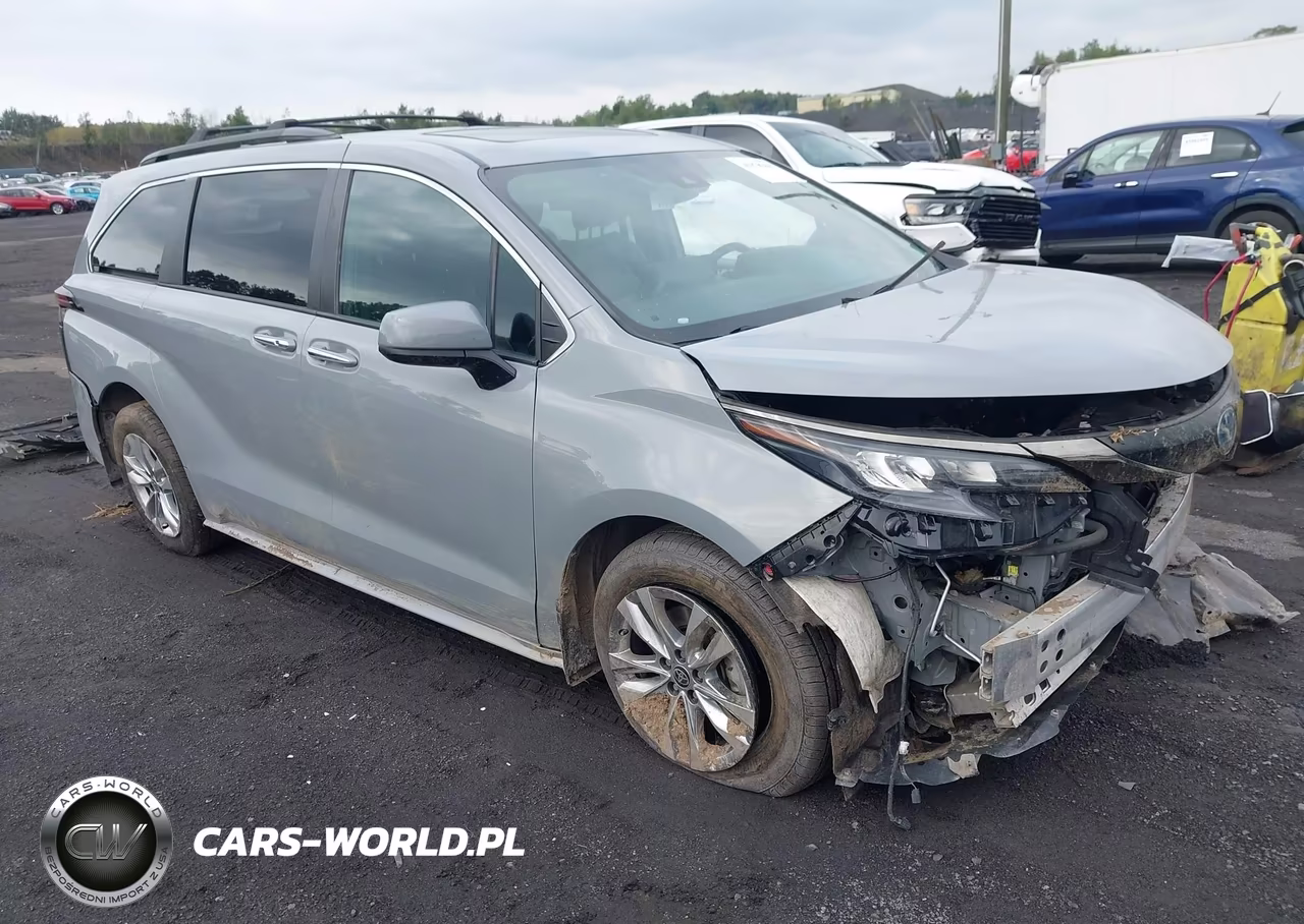 2022 Toyota Sienna Xle Woodland Edition