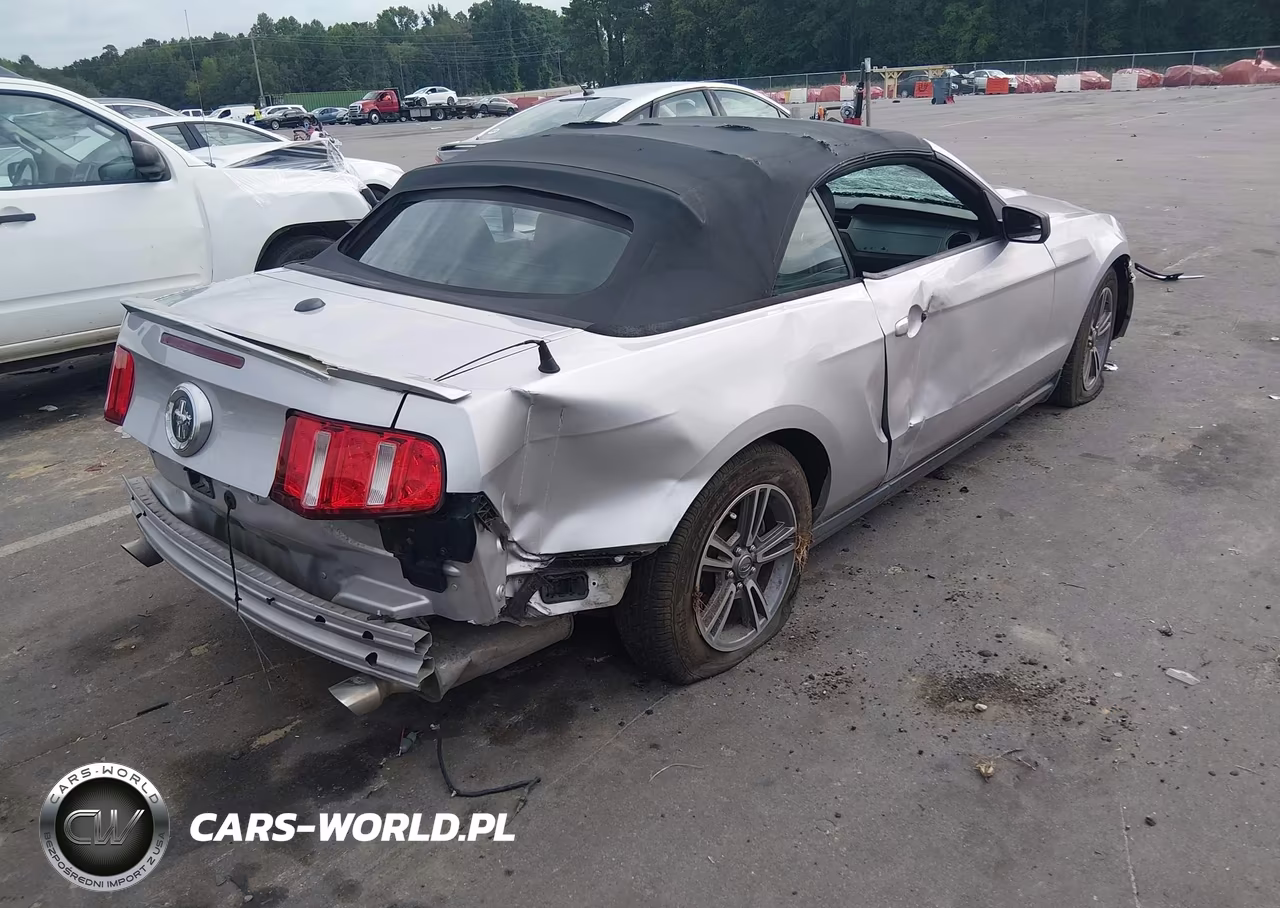 2012 Ford Mustang V6 Premium VIN:1ZVBP8EM0C5286712 - 4