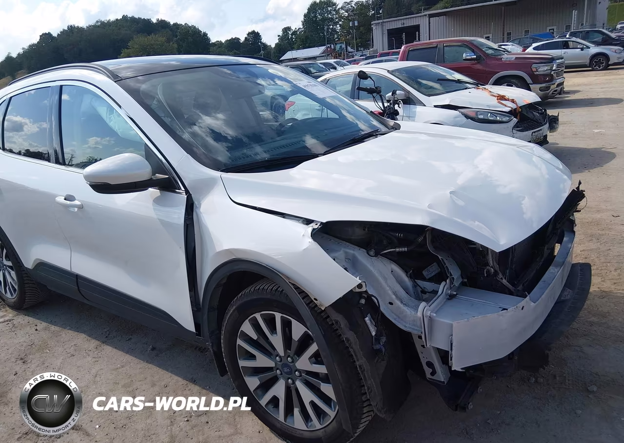 2020 Ford Escape Titanium