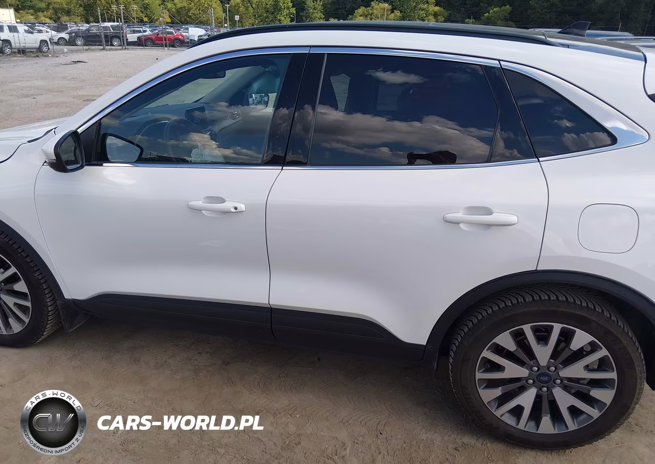 2020 Ford Escape Titanium VIN:1FMCU9J99LUA28097 - 14