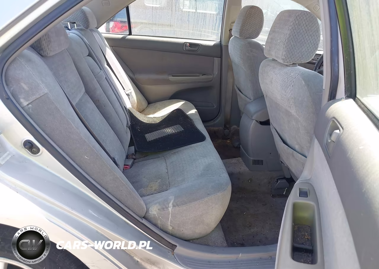 2002 Toyota Camry Le V6 VIN:4T1BF30K22U508004 - 8
