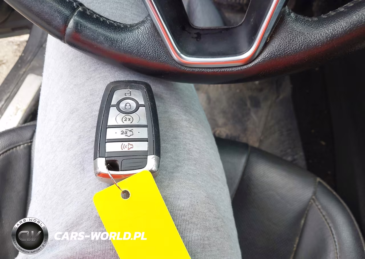 2020 Ford Fusion Titanium VIN:3FA6P0D92LR193292 - 11