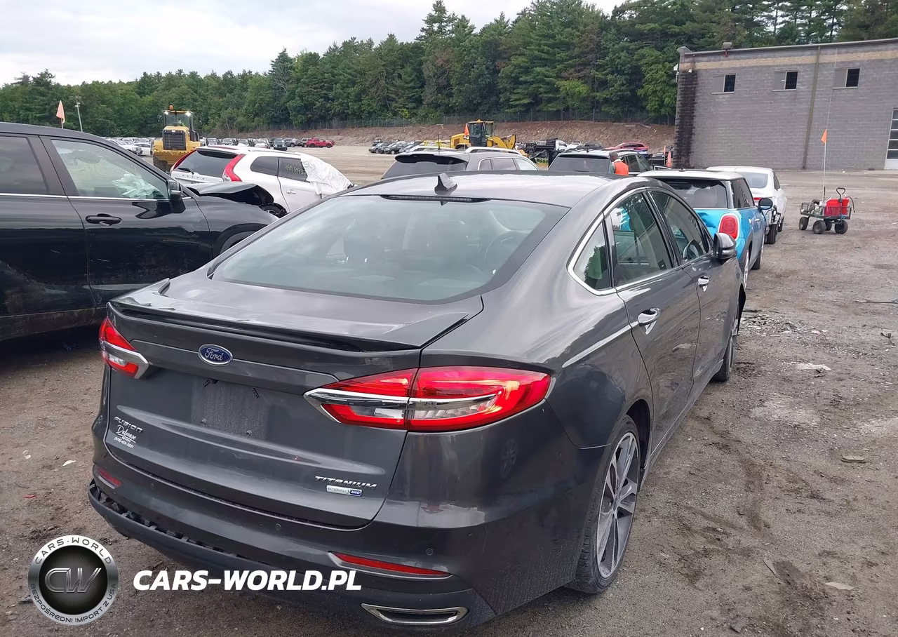 2020 Ford Fusion Titanium VIN:3FA6P0D92LR193292 - 4