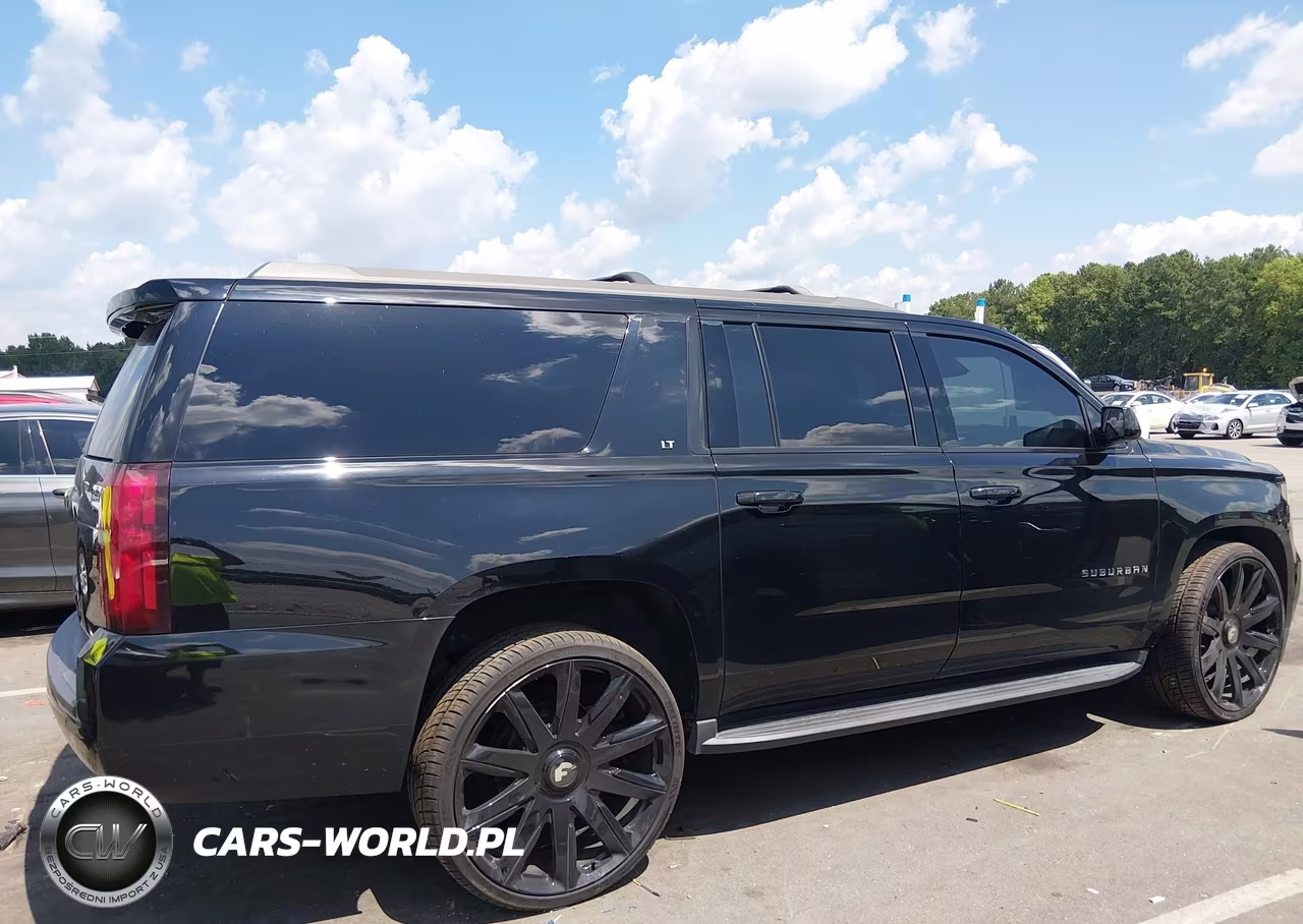 2018 Chevrolet Suburban Lt VIN:1GNSKHKC4JR134474 - 13