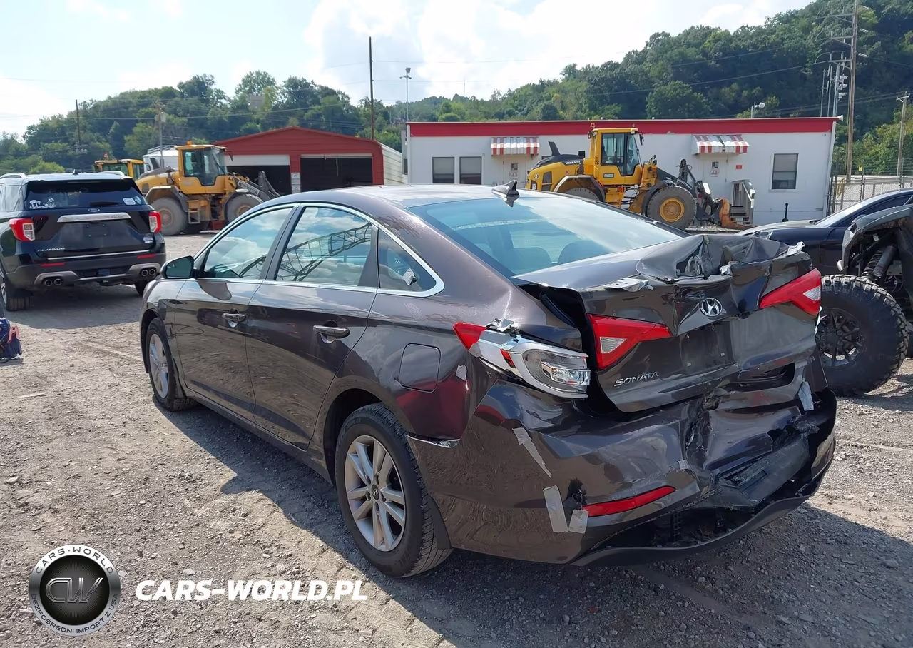2015 Hyundai Sonata Se VIN:5NPE24AF9FH184554 - 3