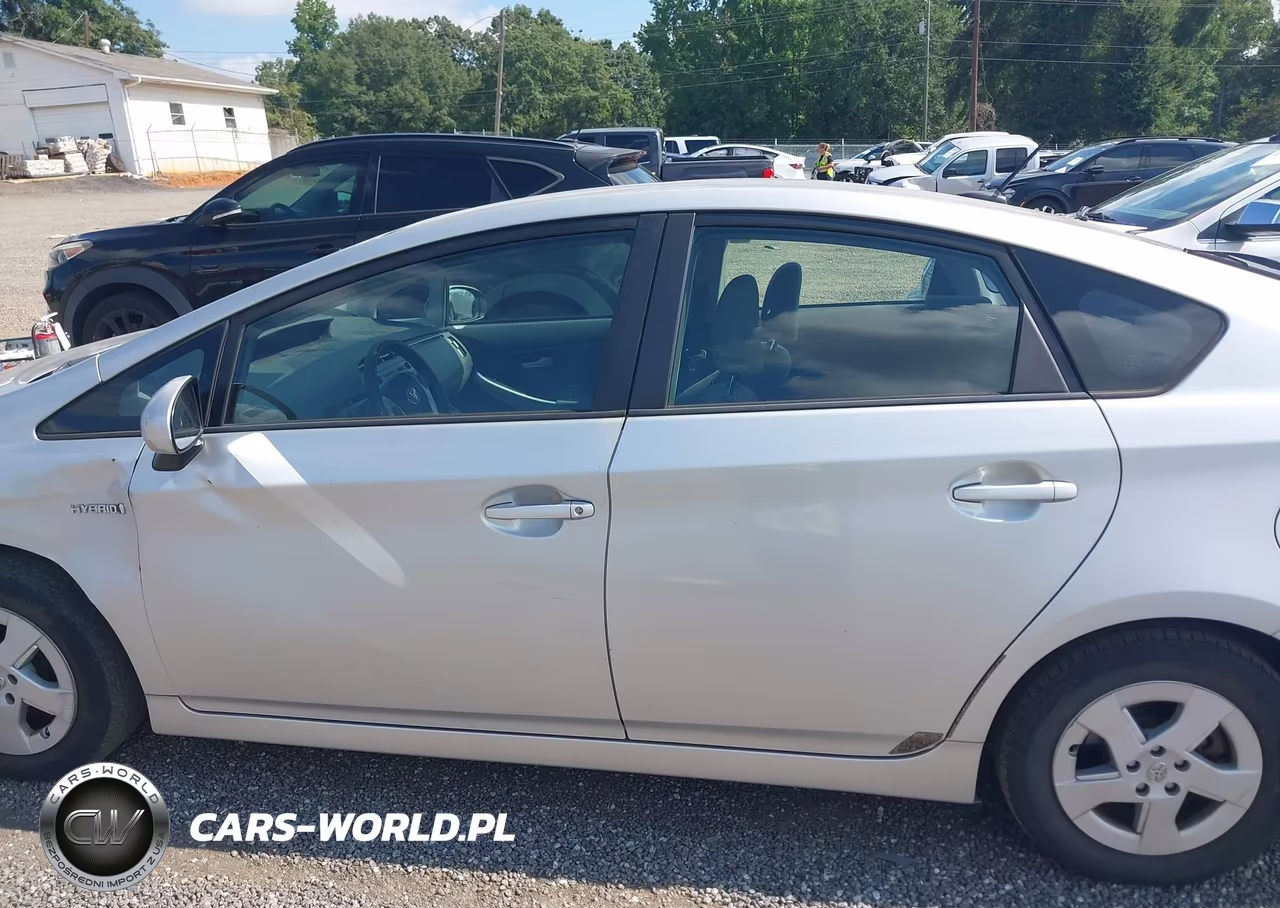 2011 Toyota Prius Three VIN:JTDKN3DU2B1470665 - 14