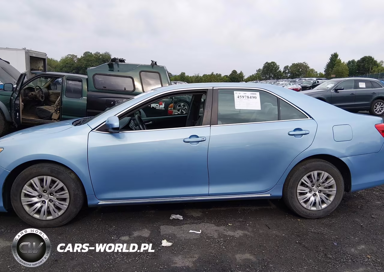 2014 Toyota Camry Le VIN:4T1BF1FK5EU738104 - 14