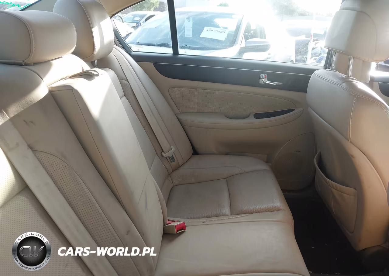 2011 Hyundai Genesis 4.6 VIN:KMHGC4DF1BU124894 - 8