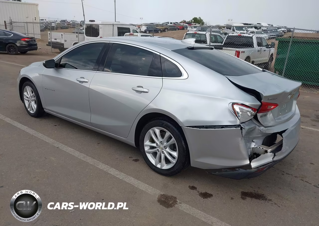 2018 Chevrolet Malibu Lt VIN:1G1ZD5ST4JF117071 - 3