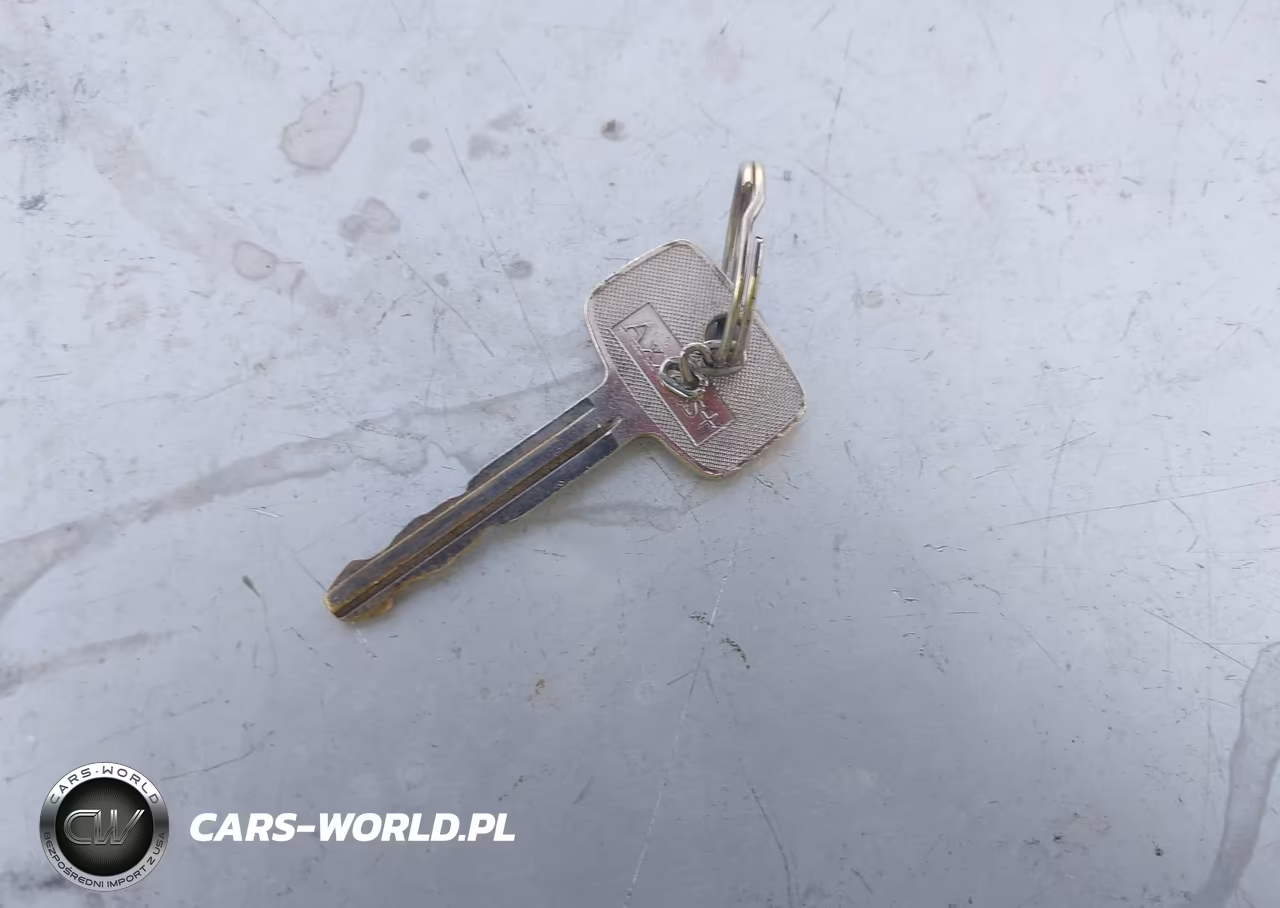 2001 Toyota Camry Le VIN:JT2BG22K310604683 - 11