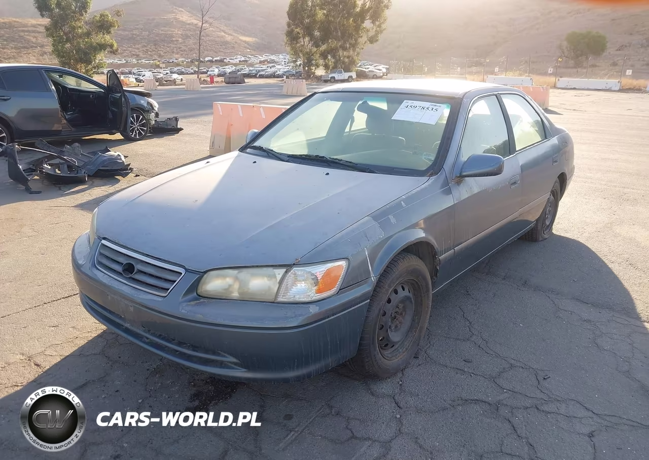 2001 Toyota Camry Le VIN:JT2BG22K310604683 - 2