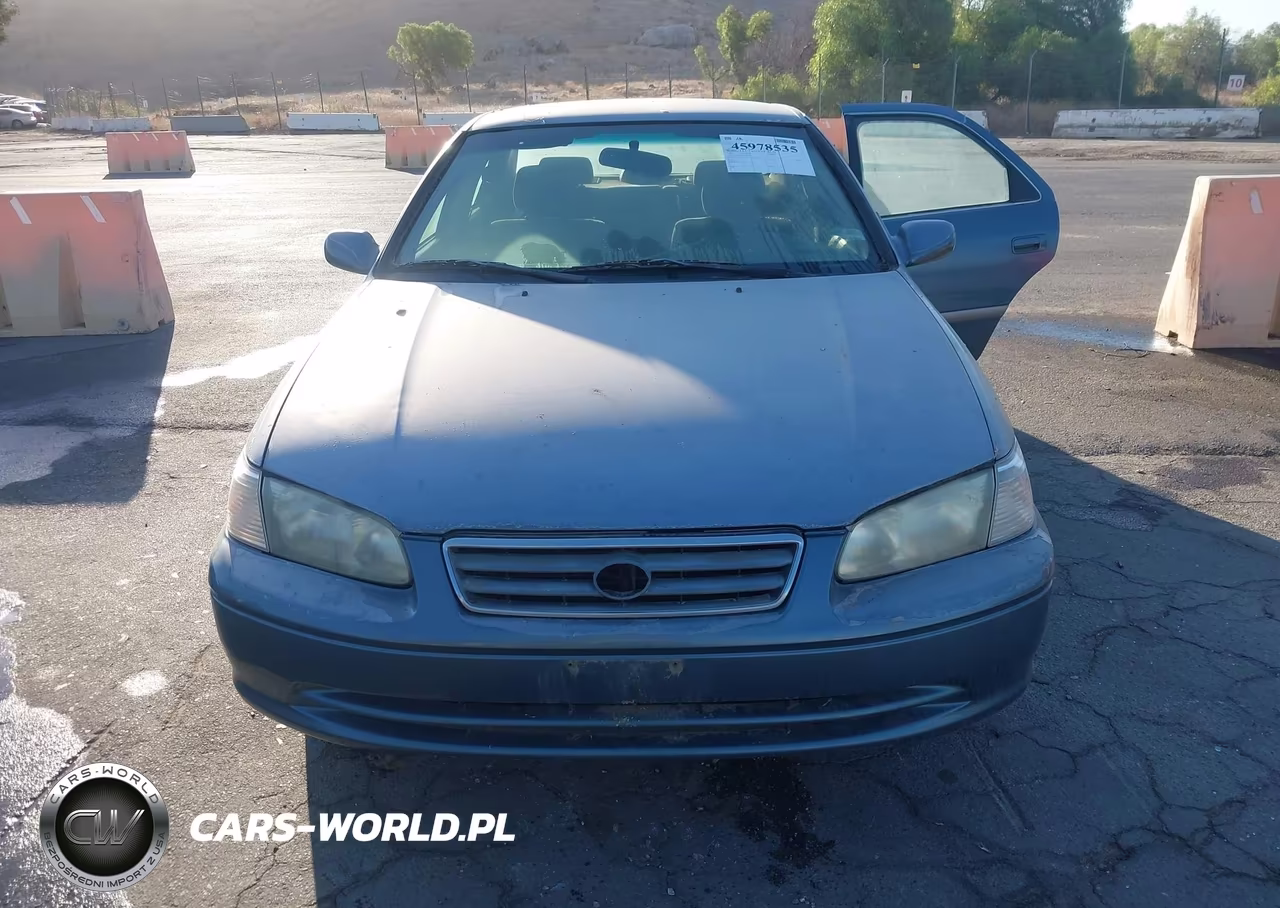 2001 Toyota Camry Le VIN:JT2BG22K310604683 - 6