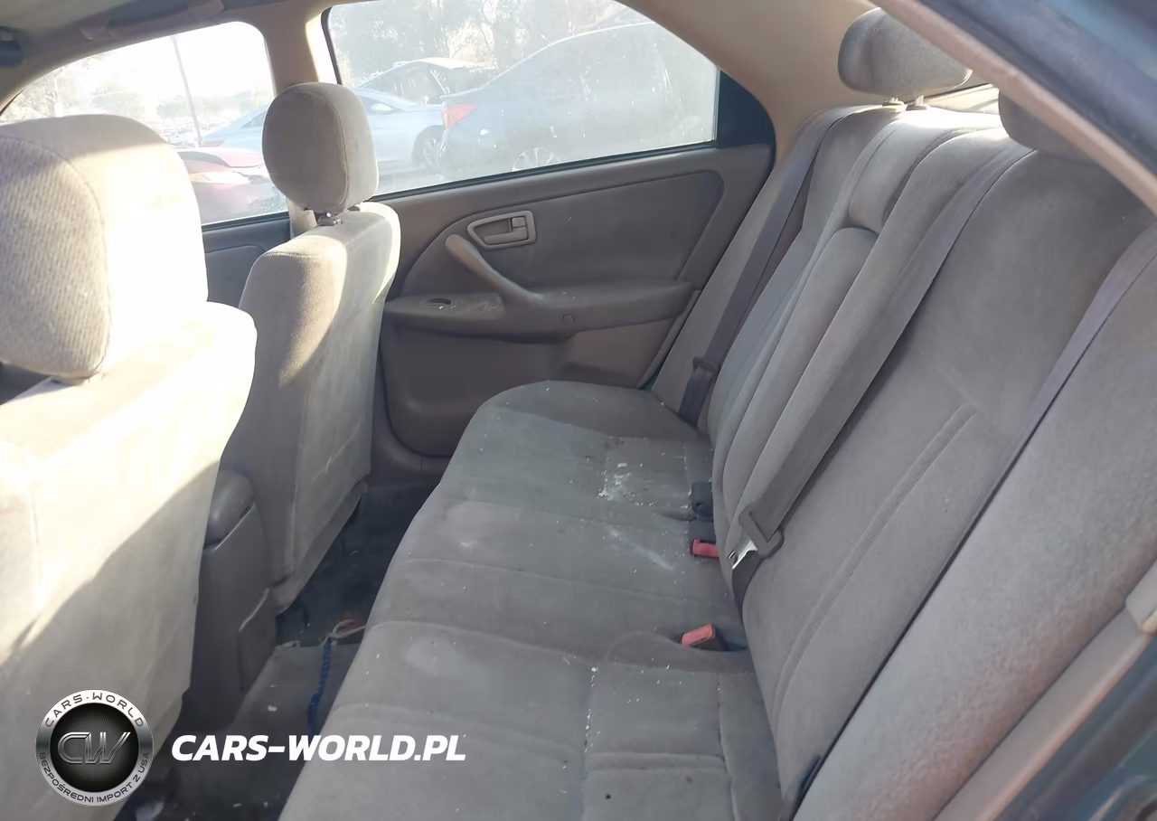 2001 Toyota Camry Le VIN:JT2BG22K310604683 - 8
