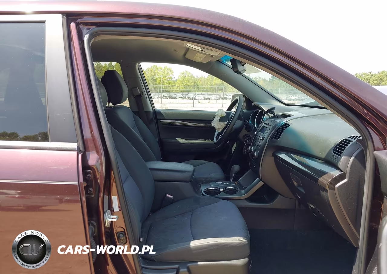 2012 Kia Sorento Lx VIN:5XYKT3A69CG203049 - 5