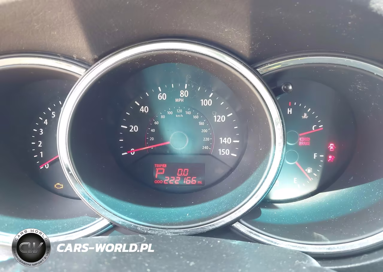 2012 Kia Sorento Lx VIN:5XYKT3A69CG203049 - 7