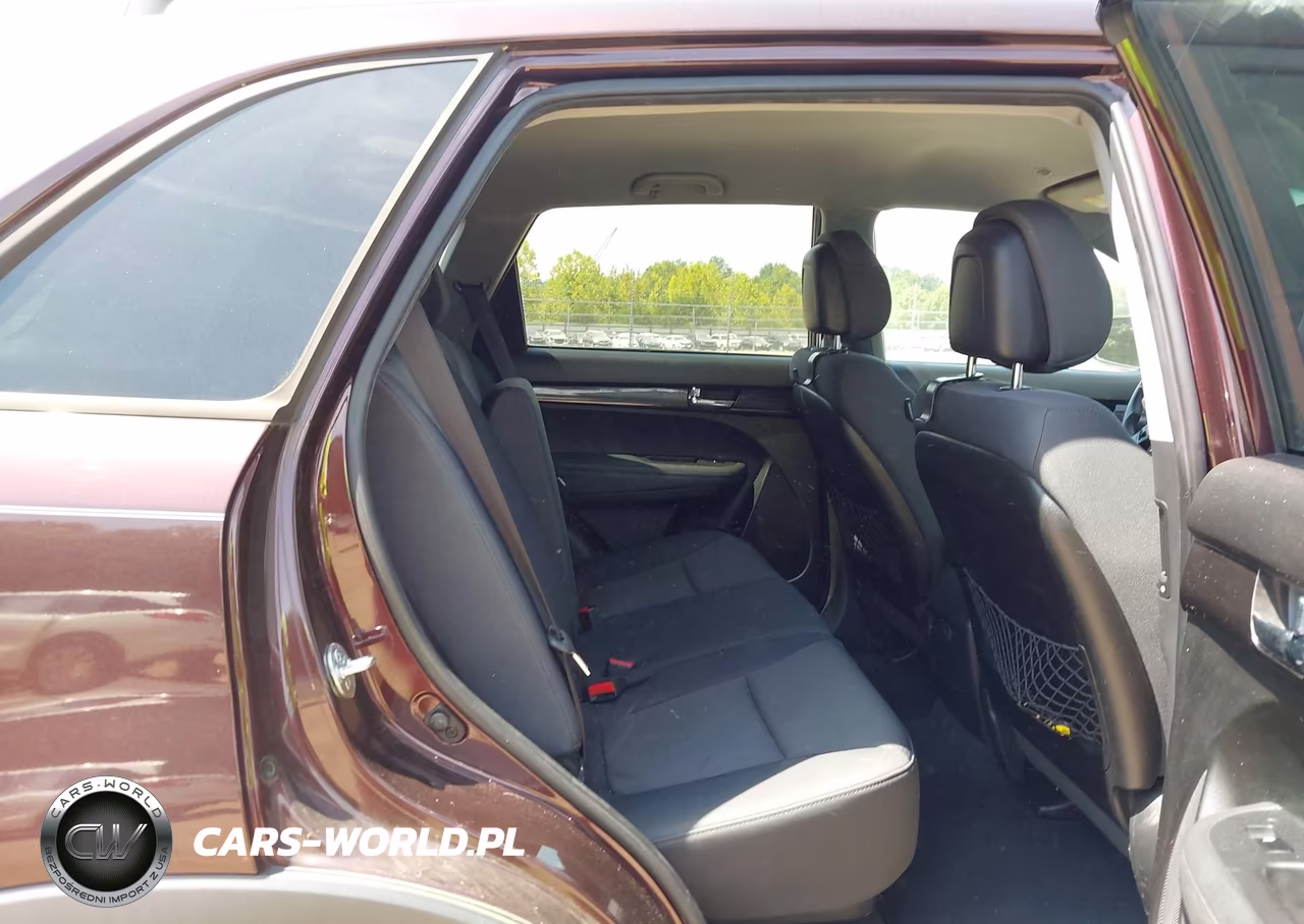 2012 Kia Sorento Lx VIN:5XYKT3A69CG203049 - 8