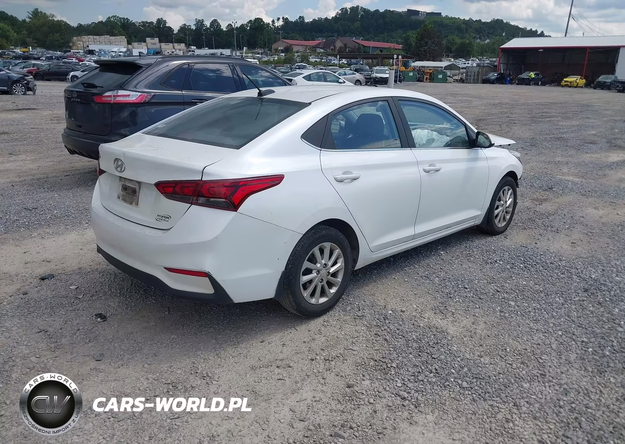 2020 Hyundai Accent Sel VIN:3KPC24A62LE125885 - 4
