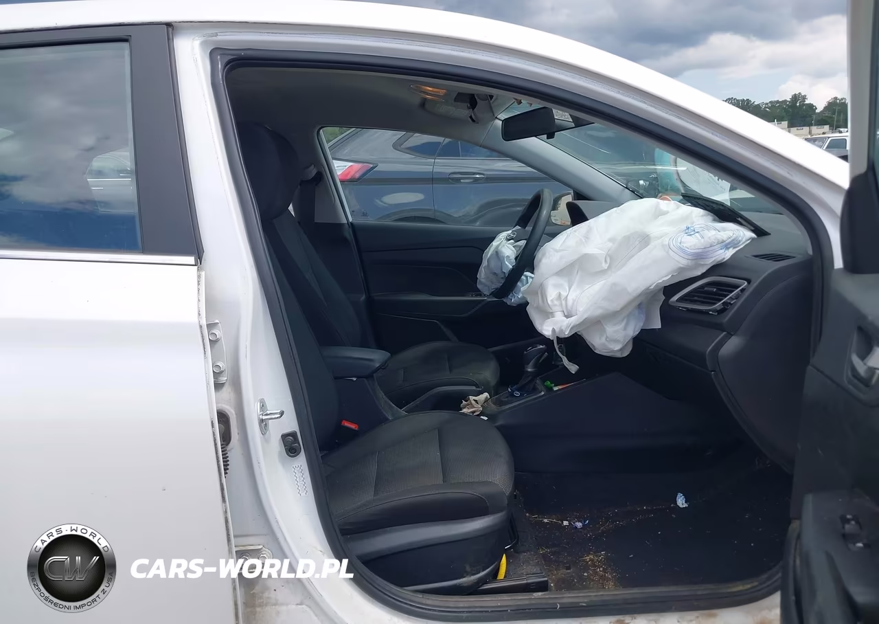 2020 Hyundai Accent Sel VIN:3KPC24A62LE125885 - 5