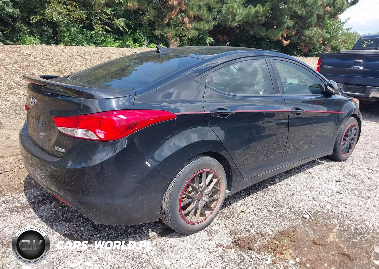 2013 Hyundai Elantra Limited VIN:5NPDH4AE5DH385334 - 4