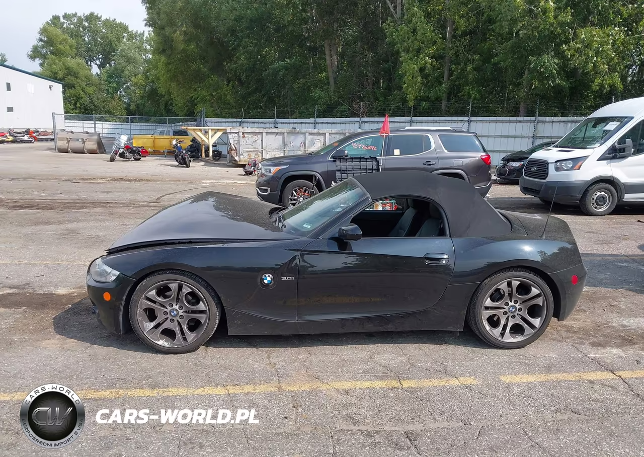 2005 BMW Z4 3.0I VIN:4USBT53575LT27824 - 14