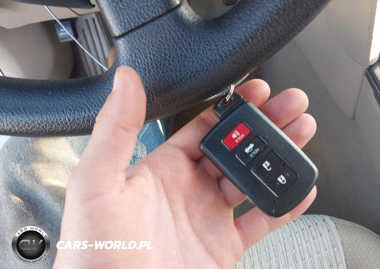 2013 Toyota Camry Hybrid Le VIN:4T1BD1FKXDU083894 - 11